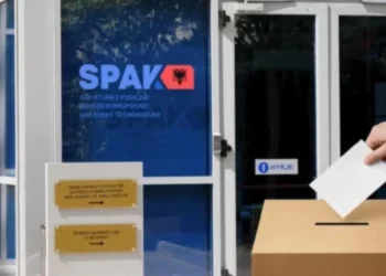 SPAK kontrrollon 12 subjekte në Kavajë për shitblerje votash, sekuestrohen 9 celularë