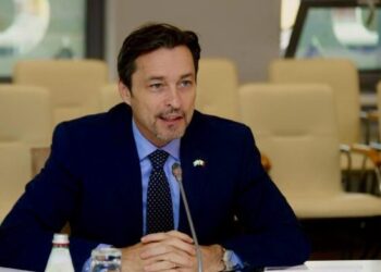 Ambasadori Alberti tregon shifrat: 800 italianë studiojnë në Shqipëri