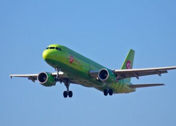 Firma e sanksionuar serbe eksportoi pjesë avionësh në Rusi, përfshirë edhe nga SHBA-ja