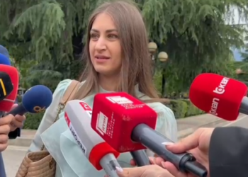 U kritikua për spotin me të moshuarin, Edona Bilali: Në Tiranë dhe jashtë Shkodre s’janë gati për këtë lloj humori!