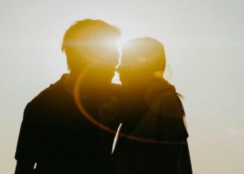 Dy shenjat e horoskopit që do të takojnë “shpirtin binjak” gjatë muajit qershor!