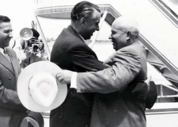 Mbledhja e Moskës në 1960, kush i trembej fjalimit të Enver Hoxhës! Sulmi i hapur kundër Hrushovit dhe autokritika e BS ndaj Shqipërisë