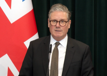 Starmer në Tiranë: Bashkëpunim për prodhimin dhe shitjen e automjeteve ushtarake