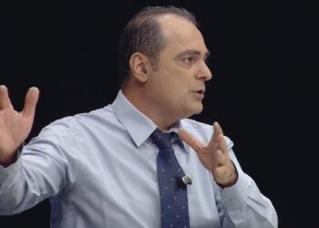 Goxhaj: Sikur Berisha të ikë sot, në PD do ketë përleshje trup më trup se kush do marrë partinë