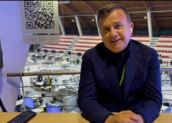 Zarfe në pika bastesh?! Balla sqaron se çfarë ka ndodhur në Greqi me votat e emigrantëve