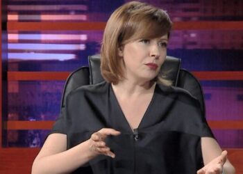 Ironizon gazetarja: Shpjegojani strategjistëve që i paguani me miliona se çdo poezi për bufin veç se i jep kredite Ramës