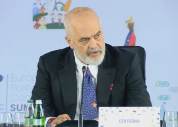 “Ata që votuan për të më shkarkuar nuk janë euroskeptikë”, Rama flet për zgjedhjet në Samitin e Komunitetit Politik Europian