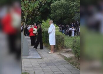 Detaje nga alarmi për bombë në qendër të Tiranës, policia dyshon të jetë fals