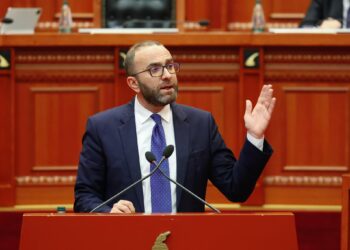 Nesër seanca e parë plenare pas zgjedhjeve, Bardhi ‘mobilizon’ deputetët e PD: Të paraqesim faktet e farsës elektorale
