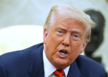 Trump tërhiqet pas bisedës me Von der Leyen, pranon të shtyjë deri më 9 korrik tarifat ndaj BE