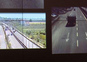 Në çdo 1.5 km rrugë, një kamer dixhitale! Në monitorim 3 akse rrugore, 1/3 makinave në qarkullim me shkelje