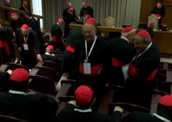 Brenda konklavës, pa gazeta, tv dhe telefona! Kardinalët: Nuk është aq dramatike sa duket