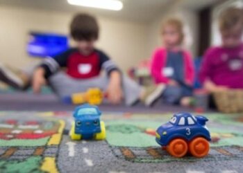 Dyshohet se konsumuan ushqim me salmonelë, helmohen 12 fëmijë në një kopësht në Gramsh