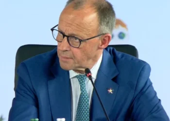 Kancelari gjerman në Tiranë: Të vazhdojmë t’i japim mbështetje të fortë ushtarake Ukrainës