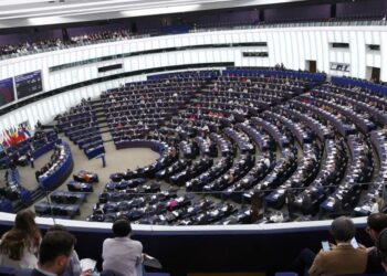 PE kërkon nga Kosova të bëjë reforma për t’iu afruar BE-së: Të hapë kapitull të ri bisedimesh me Serbinë