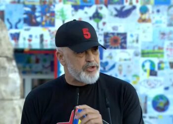 “E pamundur ta them atë që ndjej”, Rama në sheshin Skënderbej: Fitore historike! Shqiptarët na besuan mandatin e katërt