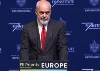 “Armenia-Azerbajxhani, një hap larg finalizimit të marrëveshjes së paqes”, Rama: E jashtëzakonshme që ndodhi në Tiranë!