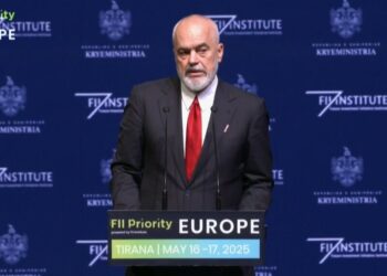 “Kemi nevojë për njerëz që na besojnë”, Rama në Forumin Ekonomik: Një epokë e artë mund të çelet për Europën!