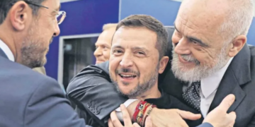 Zelensky telefonon Ramën, kryeministri konfirmon pjesëmarrjen në Samitin Ukrainë-Evropa Juglindore!