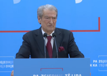 Festa e PS për fitoren/ Berisha: Ishte një takim mortor, Rama mblodhi narkodeputetët