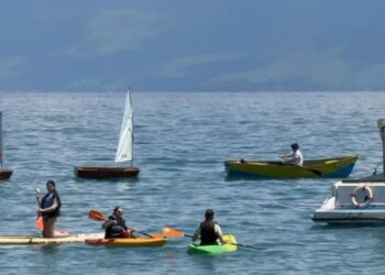 Qytetet bregdetare dhe liqenore ‘hapin dyert’ për turistët! Sezoni starton me koncerte, panaire dhe sporte ujore