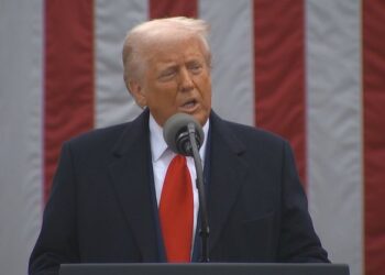 Donald Trump u bën thirrje emigrantëve të paligjshëm: Rezervoni fluturimin tuaj falas tani