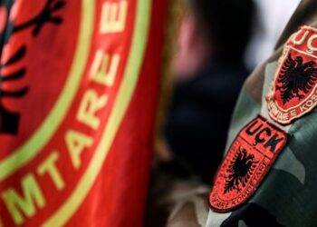 Organizata e Veteranëve i shkruan Grenellit: Gjykata Speciale është një turp për SHBA!