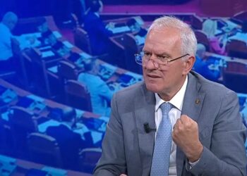 “Kur gjeneralët s’janë të aftë të bëjnë ndryshimin, do të ngrihen…”, Xhaferaj: Nga vjeshta deri në pranverë do të ketë reformim të PD