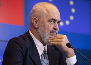 Premtimi i Edi Ramës për pasaportë evropiane dhe fushatat linçuese të SPAK