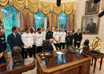 FOTO/ Takim surprizë në Shtëpinë e Bardhë, Donald Trump pret skuadrën e Juventus