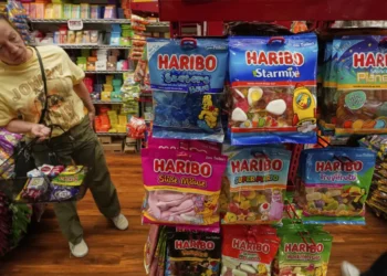 Kanabisi në qeset e Haribove, reagon kompania: Nuk ka ardhur nga procesi i prodhimit