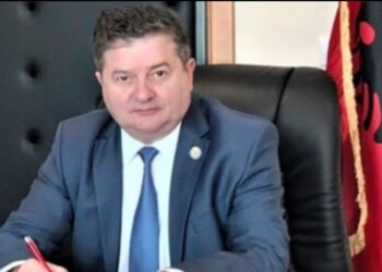 Abuzoi me fondet, arrestohet ish-kreu i Urdhrit të Stomatologut! Prokuroria: Mund të prishë provat, rrezik largimi