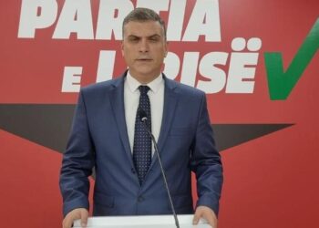 Fitoi mandatin e deputetit, Tedi Blushi dorëhiqet nga Këshilli Bashkiak i Tiranës