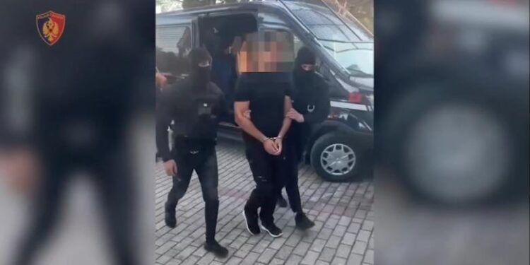 Goditja e 4 grupeve kriminale shqiptare, gazetarja: Hetimet 2-vjeçare, personat e kapur të panjohur! 