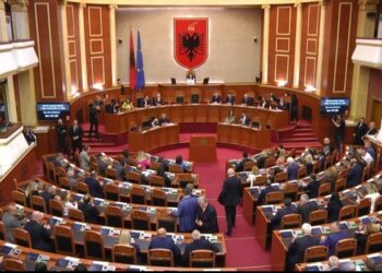 61 projektligjet e deputetëve mbetën në sirtarë! PS nuk hodhi në votim 38 nisma të PD, në mes ‘beteja’ për ‘ish sigurimsat’ në politikë