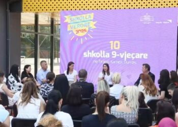 Manastirliu prezanton Shkollën Verore: Pilotimi nis më 16 qershor në 10 shkolla në Tiranë, Kamëz dhe Durrës