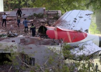 Tragjedia ajrore në Indi, hetuesit gjejnë një regjistrues zëri në kabinën e pilotit