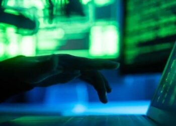 Vidhen 16 miliardë fjalëkalime të Apple, Google dhe Facebook: Shkelje e paprecedentë