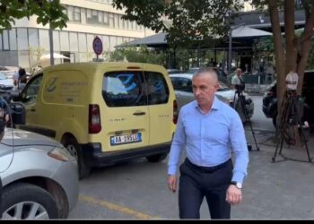 Iu bë atentat në vitin 2019, dëshmon në GJKKO ish-prokurori Arjan Ndoja: Të shtënat zgjatën rreth 10 sekonda, vinin nga dy armë