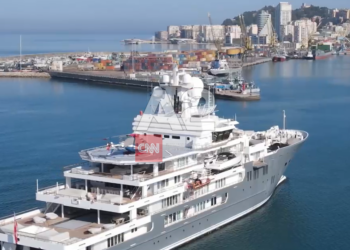 VIDEO / Ankorohet në Durrës “Andromeda”, jahti luksoz i manjatit të teknologjisë Yuri Milner