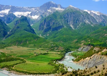 The Times, jehonë Shqipërisë: Aventurat autentike dhe ana piktoreske e saj…