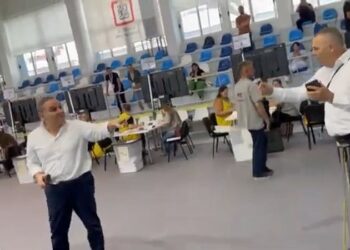 Video/ “As më rru*et për policinë”, zbardhet debati mes Asllan Dogjanit dhe anëtarit të KAS