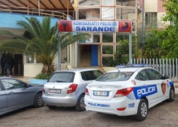 Arrestohet 54-vjeçari në Ksamil, dhunoi banesën e një gruaje dhe instaloi kamera