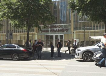 Të martën nis Matura Shtetërore, maturantët para testit të Gjuhës së Huaj