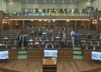 Dështon seanca e radhës në Kosovë, s’ka kompromis për konstituim, por për pushim
