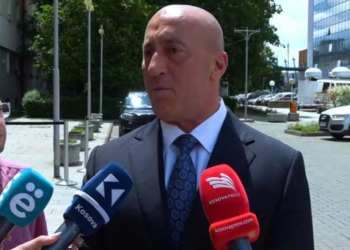 Haradinaj: Kurti po e mban peng Kosovën, jemi duke paguar çmimin për një mashtrues