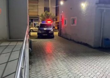 48-vjeçari kapet me doza kanabisi, i fshihte në një tunel pranë pallatit