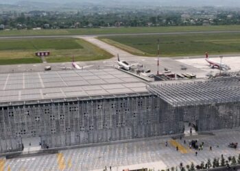 Gati 1 milion pasagjerë në qershor, shtohen fluturimet nga Rinasi