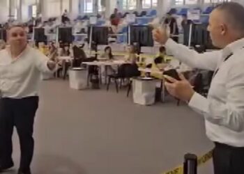 VIDEO / “Më vodhët votën”! Debate gjatë rinumërimit, Rusmali-Dogjanit: Do thërras Policinë…