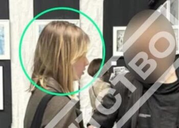 A është kjo vajza e fshehtë e Putinit? Zbulimi që ka tronditur botën e artit në Paris